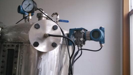 双法兰差压变送器